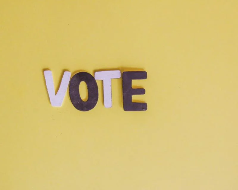 The main difference between a party candidate and an independent candidate is whether or not they are affiliated with a political party. A party candidate stands for and is backed by a particular political party.