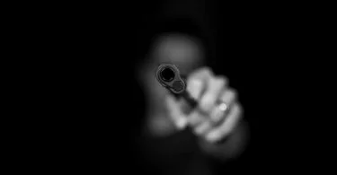 The difference between manslaughter and murder dwells in the purpose of the killing. In describing manslaughter, the killer does not have the intent of killing the other individual, but it took place; on the other hand, in describing a murder, the killer has the aim of killing another individual.